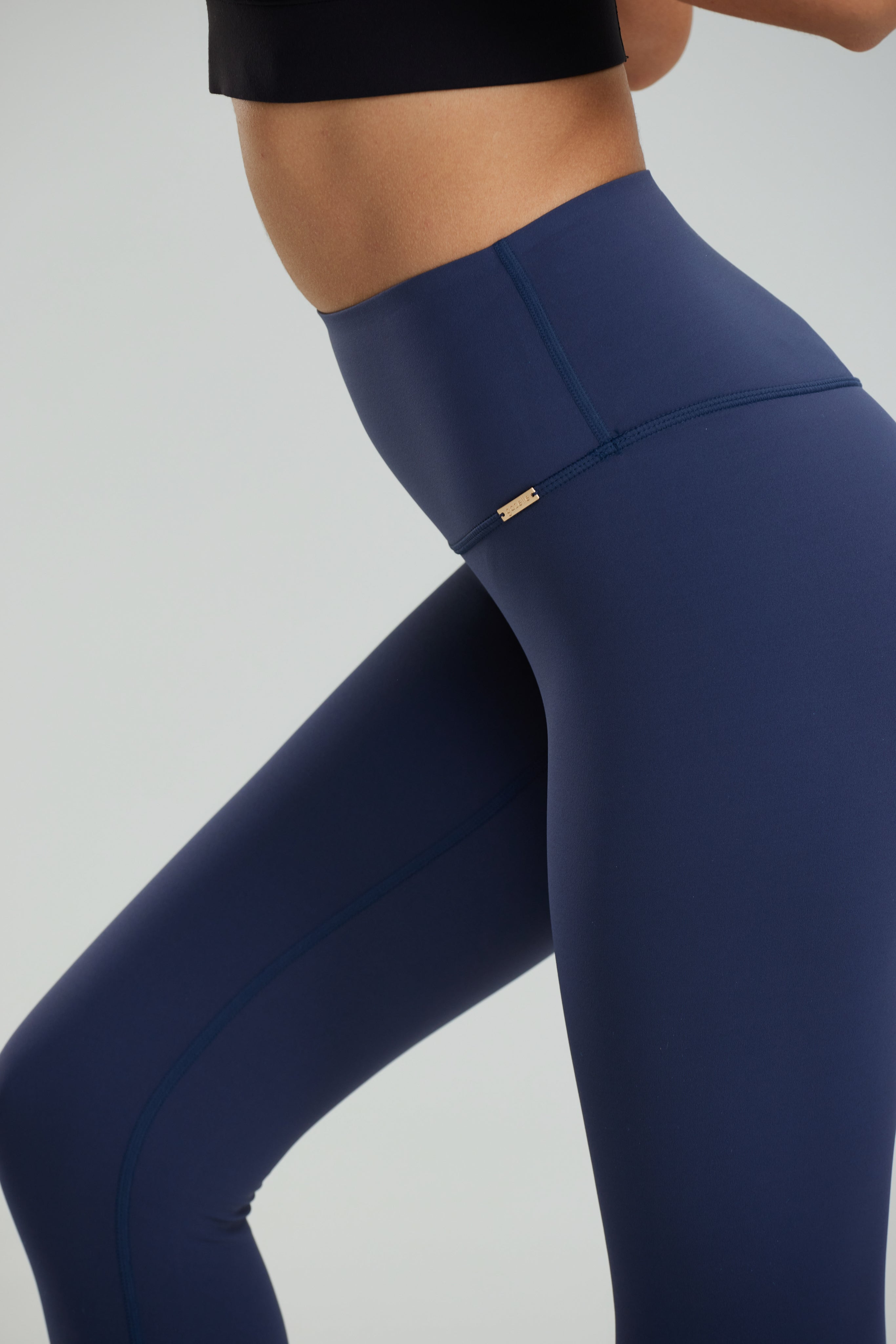 Thermal Luxe Leggings - Navy – Gazelle Activewear