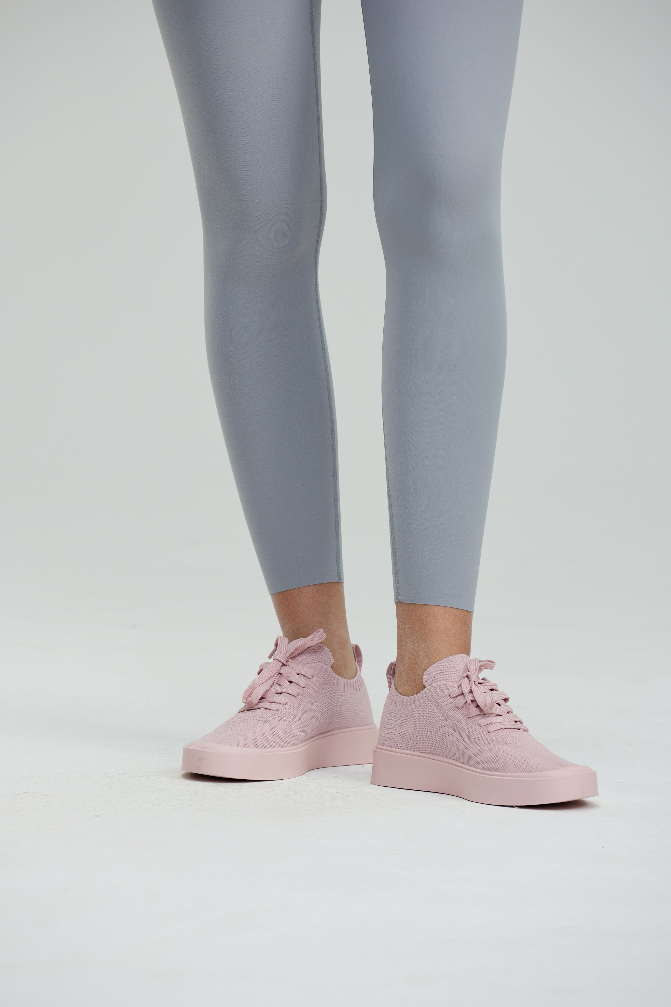 SilkySculpt Seamless Leggings - Arctic Grey – Gazelle Activewear